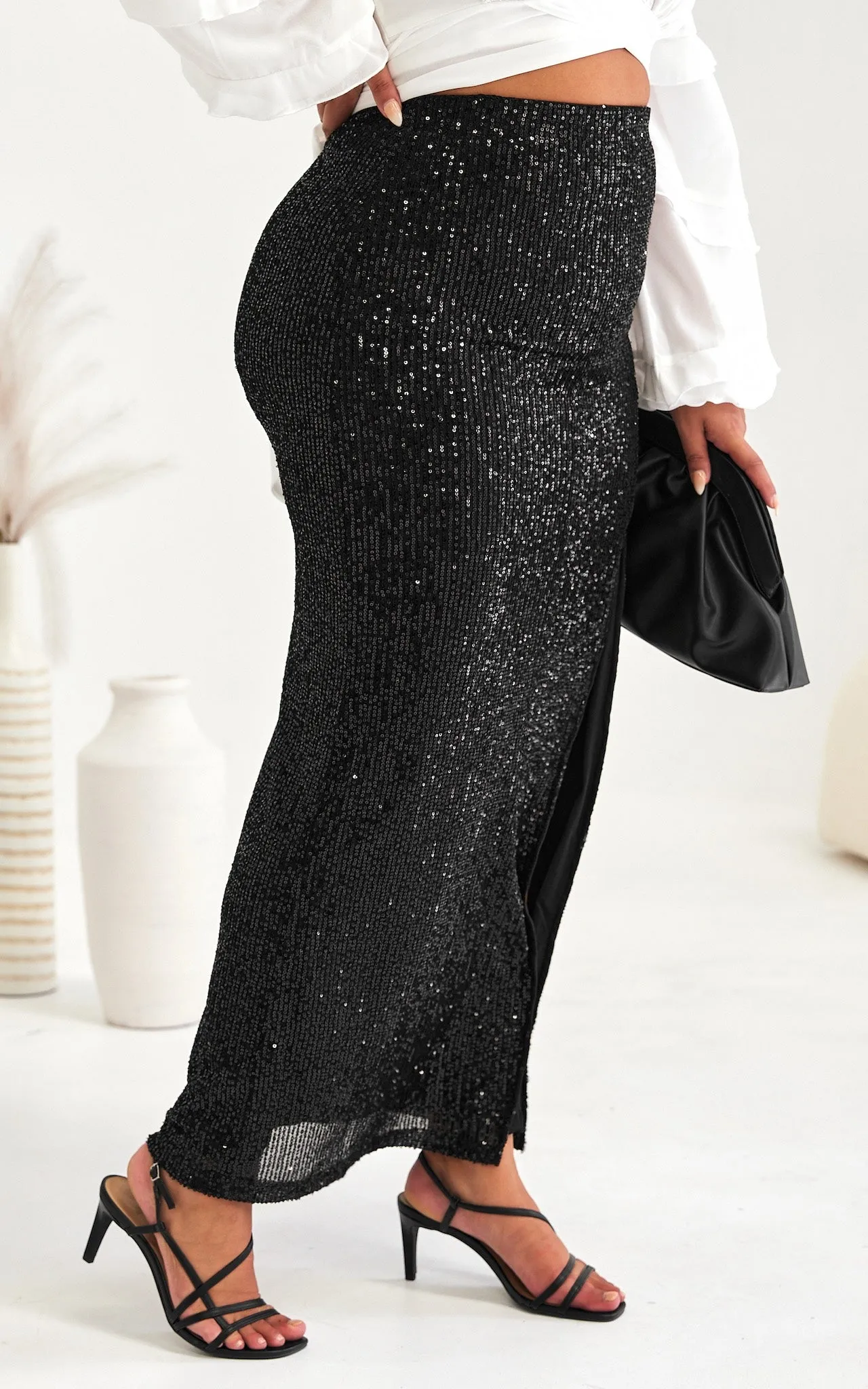 Beyond The Stars Elastic Back Sequin Maxi Skirt - Black