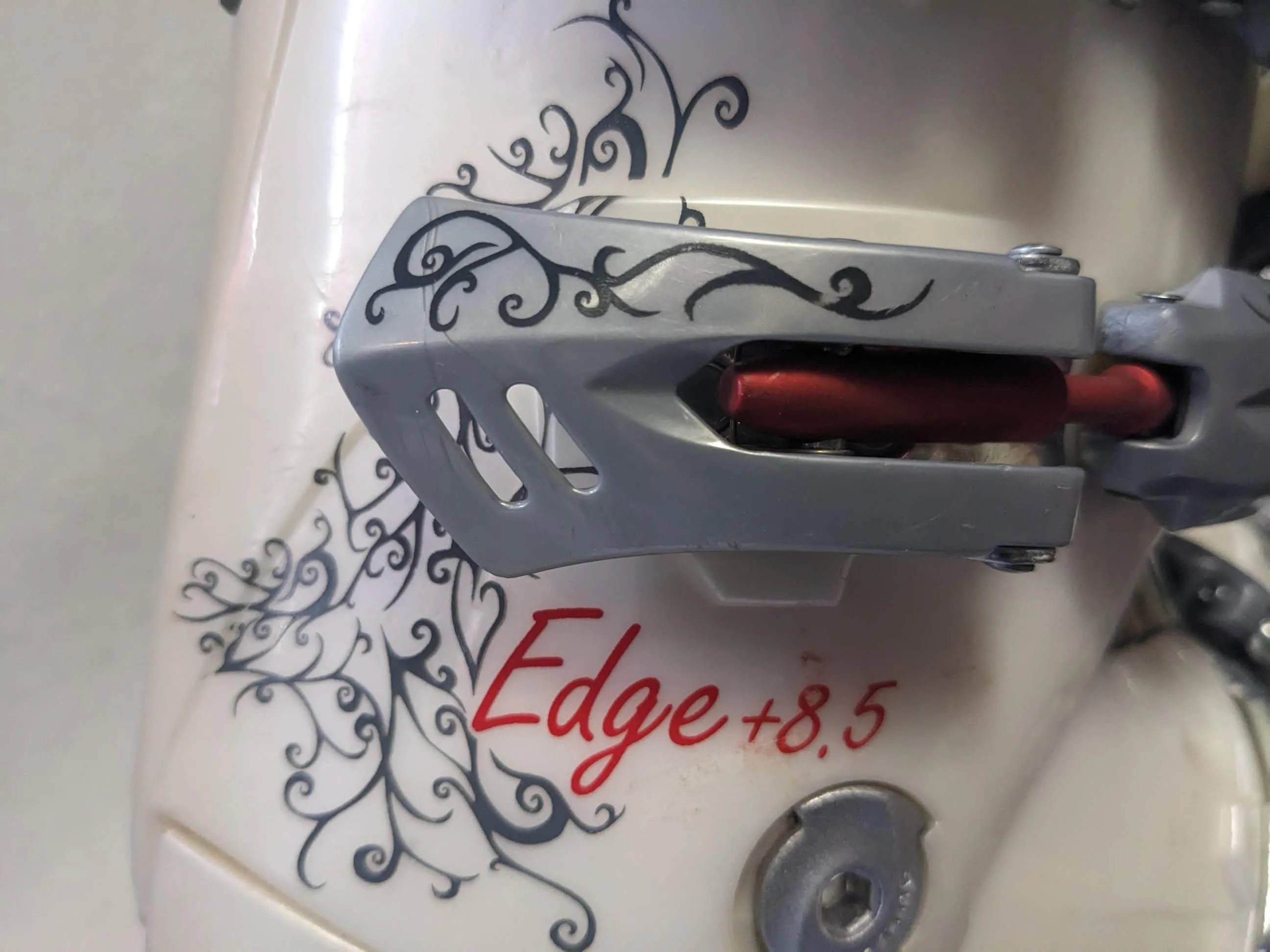 Head Edge  8.5 Women's Ski Boots 25.5 White Used