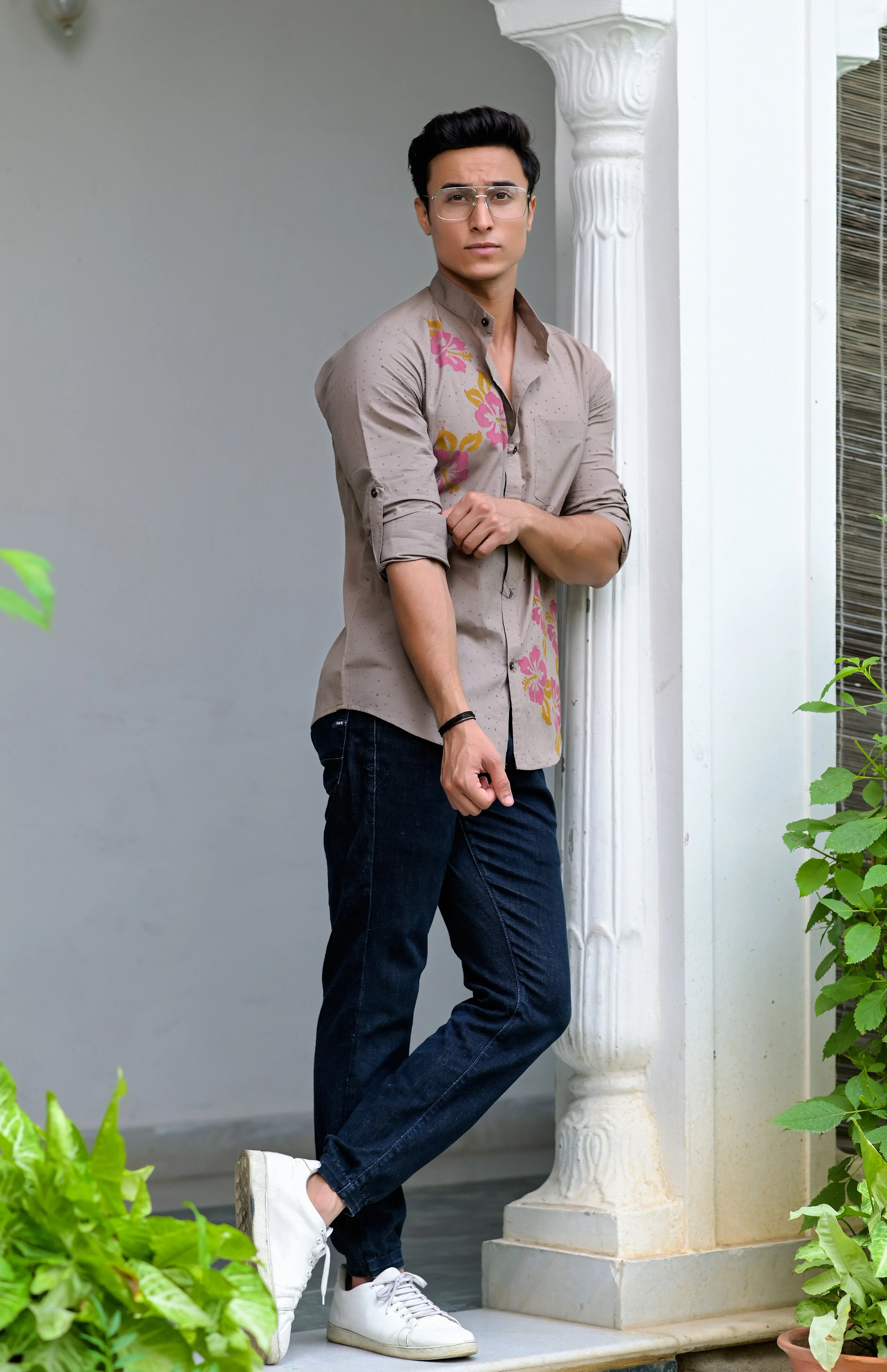 Men Floral Printed Spread Collar Cotton Shirt