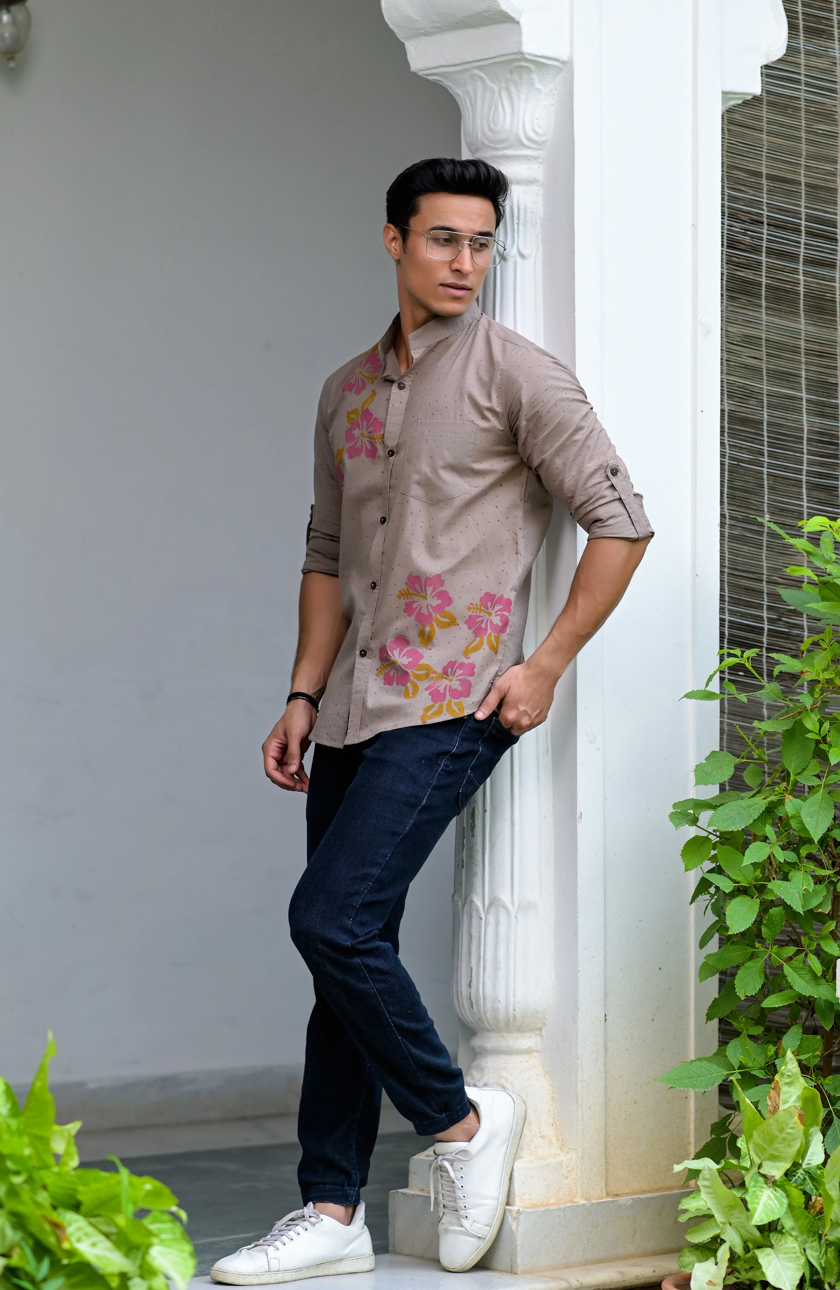Men Floral Printed Spread Collar Cotton Shirt