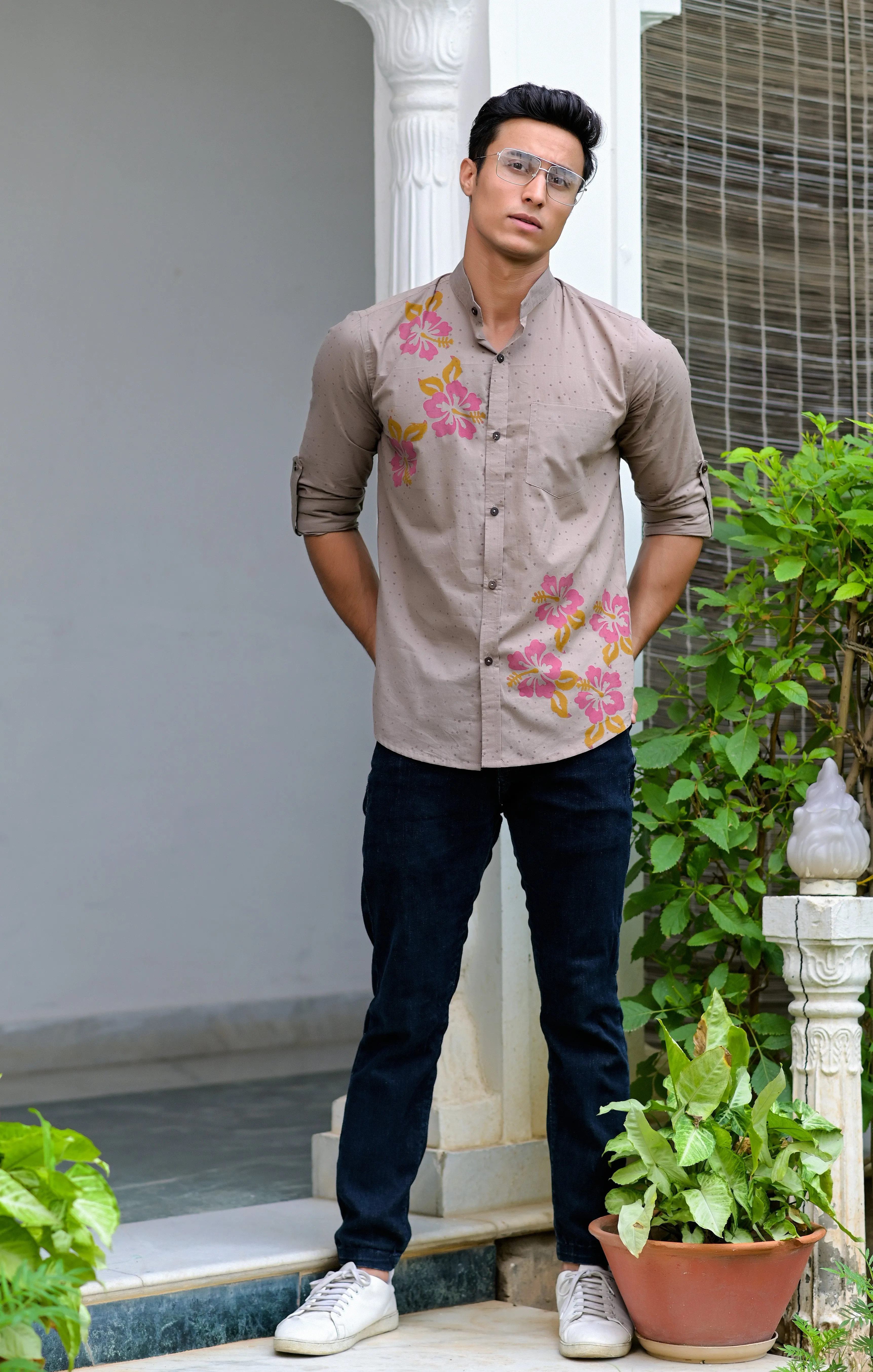 Men Floral Printed Spread Collar Cotton Shirt